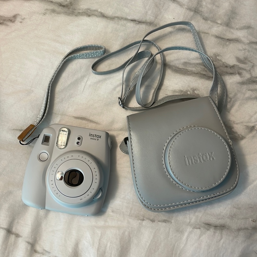 Gray Instax Fujifilm Mini 9 Camera with Case